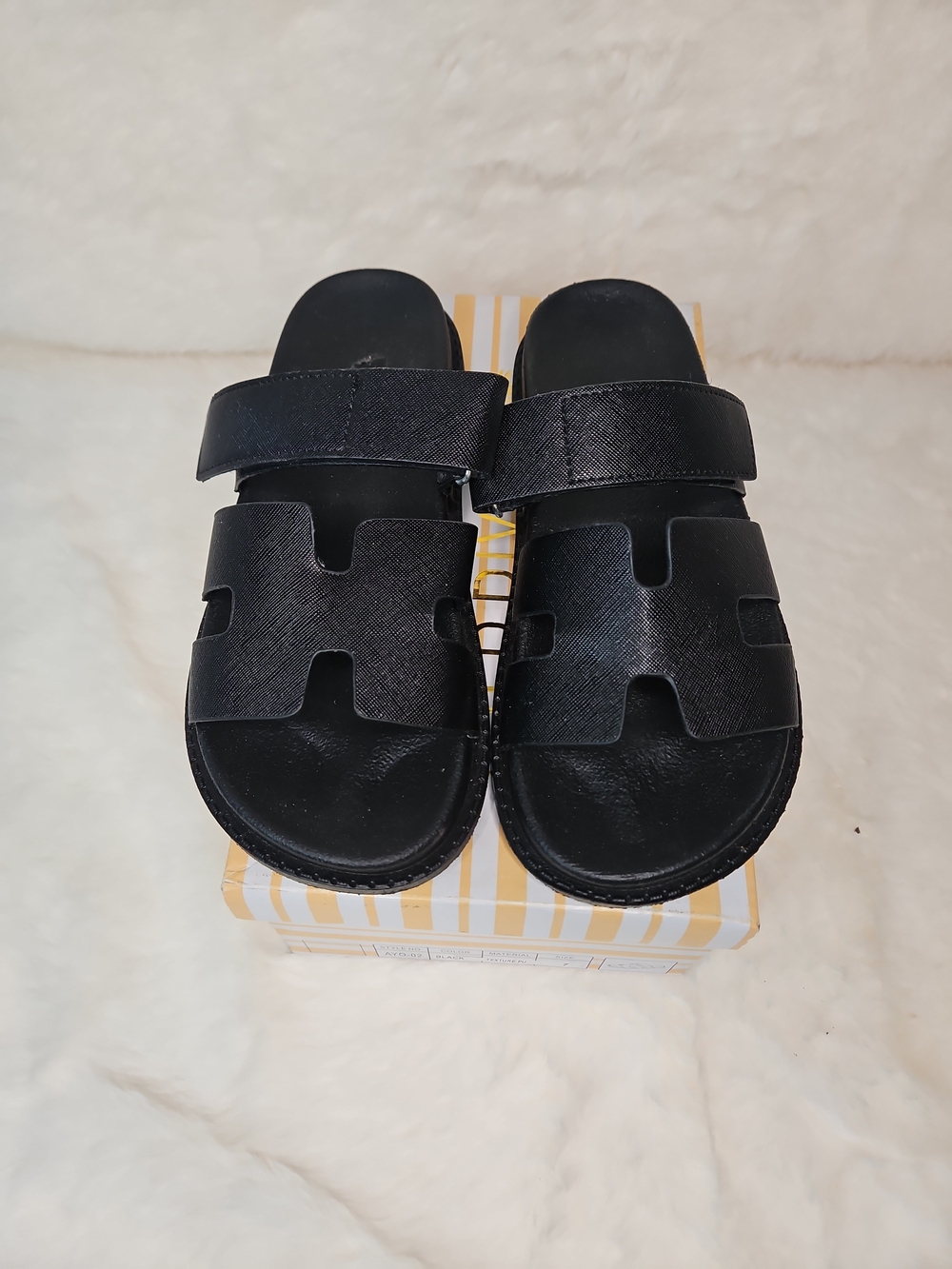 Wild Diva Black Slide Sandals